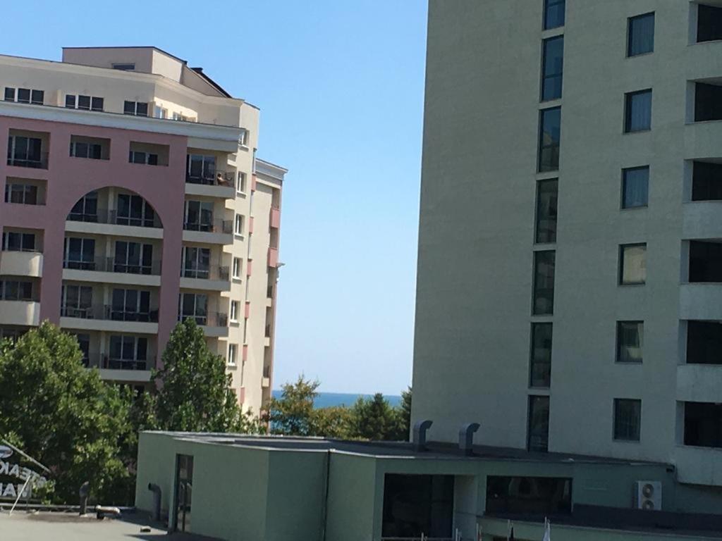 Apartment Sunny Beach Plaza 100 M Sea Exterior foto